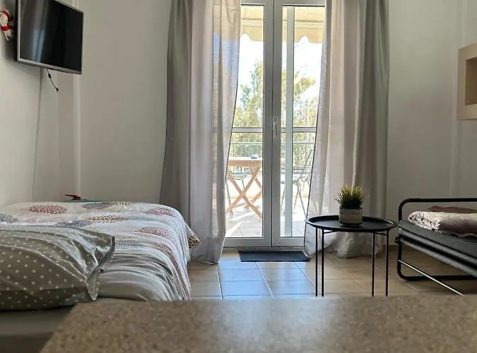 The Little House Apartment